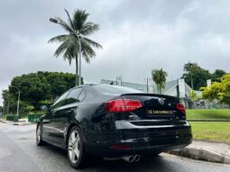 
										Volkswagen Jetta 1.4A TSI Sunroof full									