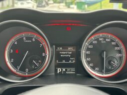 
										Suzuki Swift 1.0A Turbo GLX full									