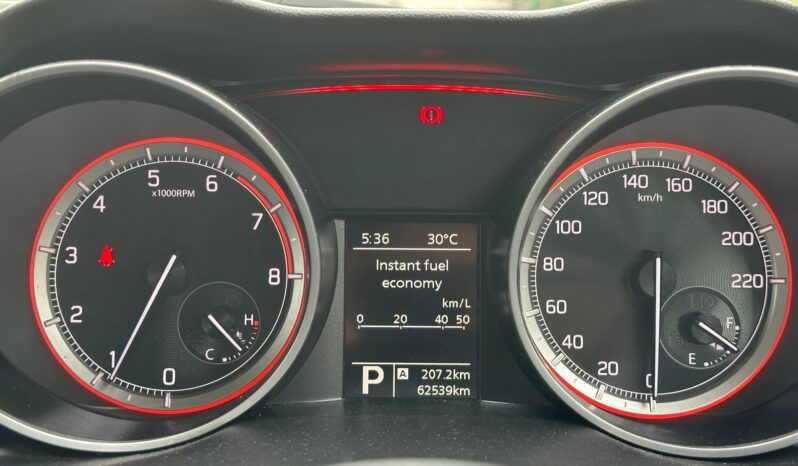 
								Suzuki Swift 1.0A Turbo GLX full									