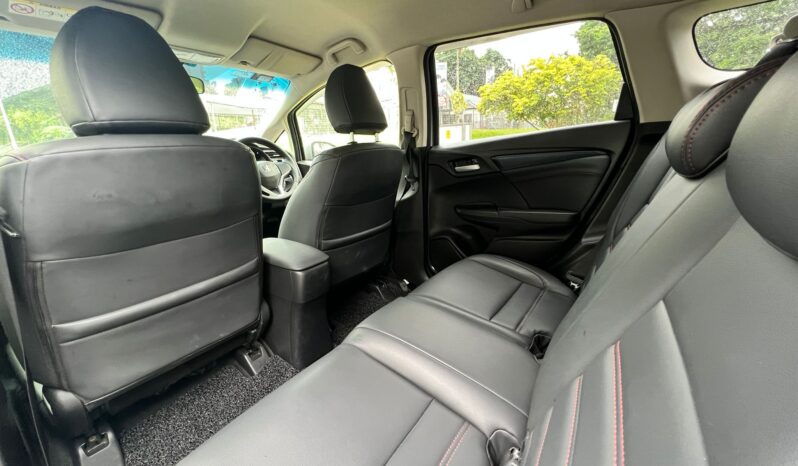 
								Honda Shuttle Hybrid 1.5A full									
