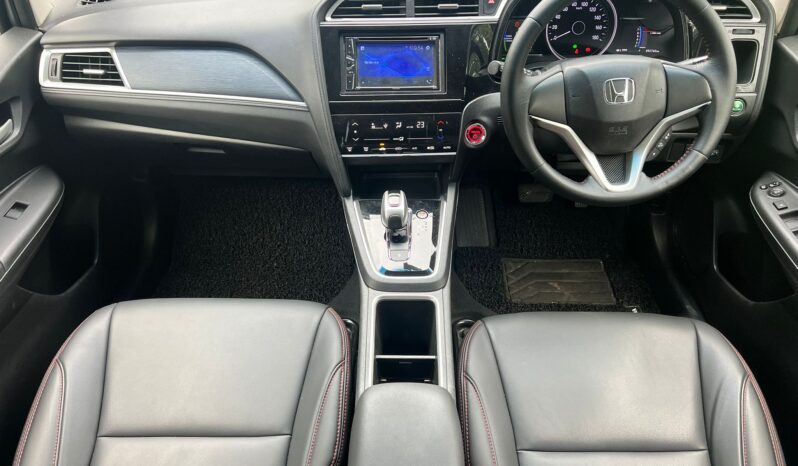 
								Honda Shuttle Hybrid 1.5A full									