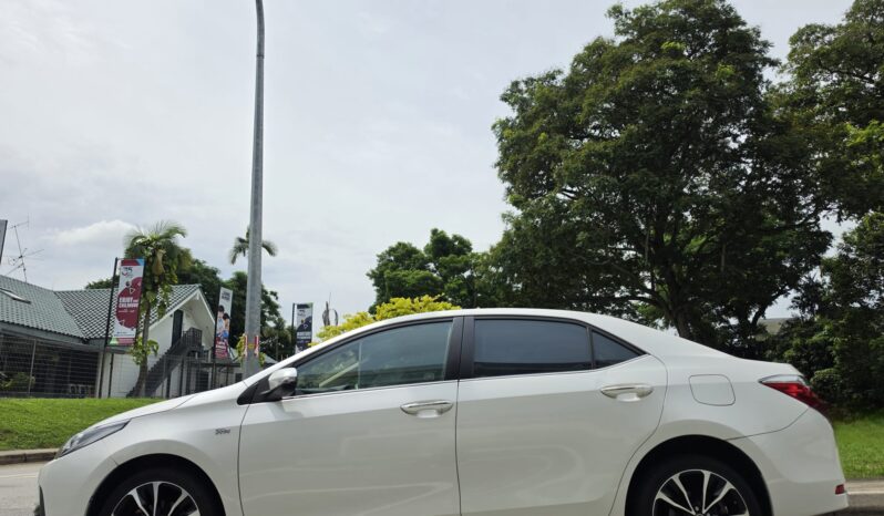 
								Toyota Corolla Altis 1.6A Elegance full									
