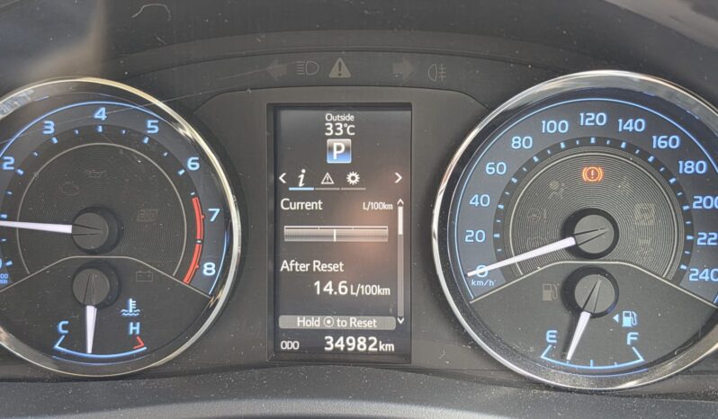 
								Toyota Corolla Altis 1.6A Elegance full									