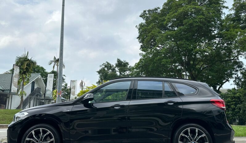 
								BMW X1 sDrive20i M-Sport full									
