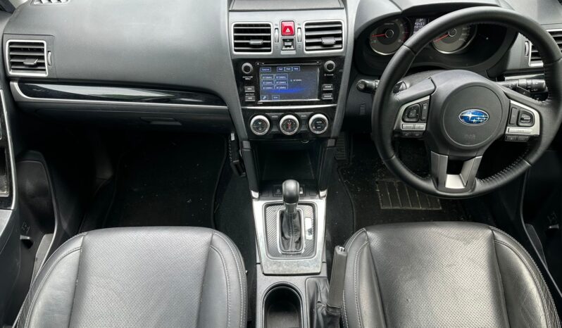 
								Subaru Forester 2.0i-L Sunroof full									