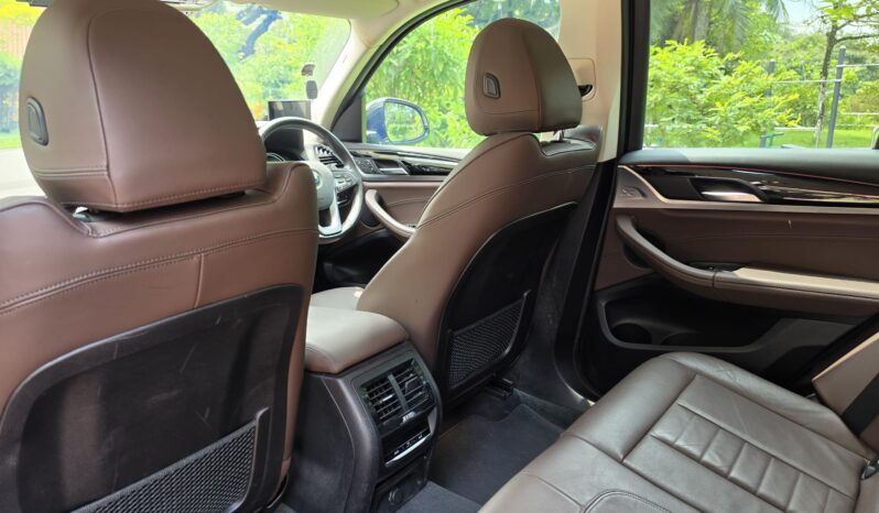 
								BMW X3 sDrive20i xLine full									