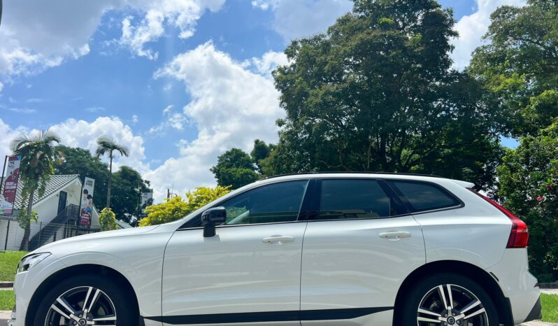 
								Volvo XC60 T5 Momentum full									