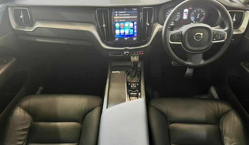 
								Volvo XC60 T5 Momentum full									