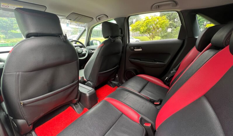 
								Honda Fit 1.3A full									