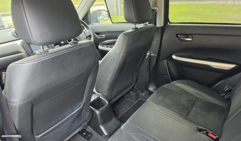 
								Suzuki Vitara 1.6A GLX full									