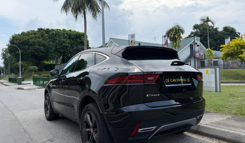
								Jaguar E-PACE Mild Hybrid 1.5A SE full									