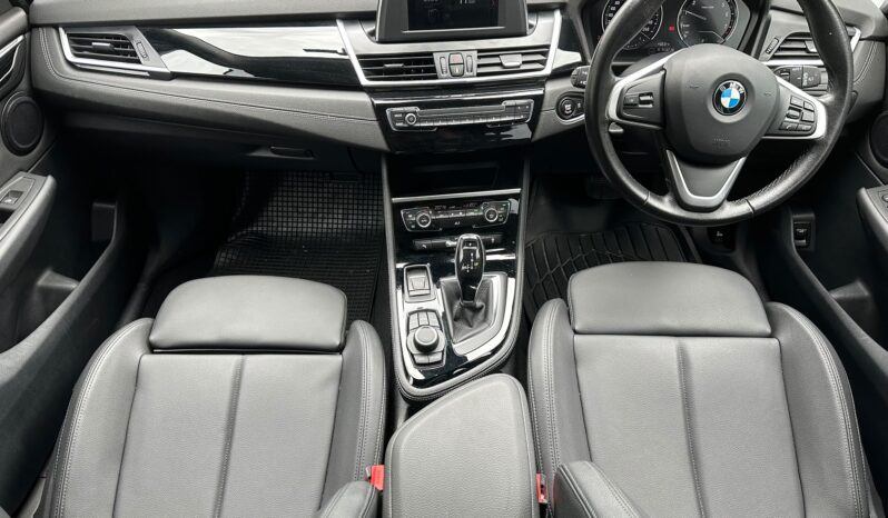 
								BMW 2 Series 216i Gran Tourer full									
