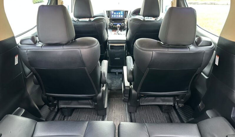 
								Toyota Alphard Hybrid 2.5A X full									
