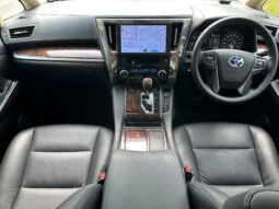 
										Toyota Alphard Hybrid 2.5A X full									