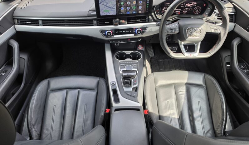 
								Audi A4 2.0A TFSI S-tronic full									